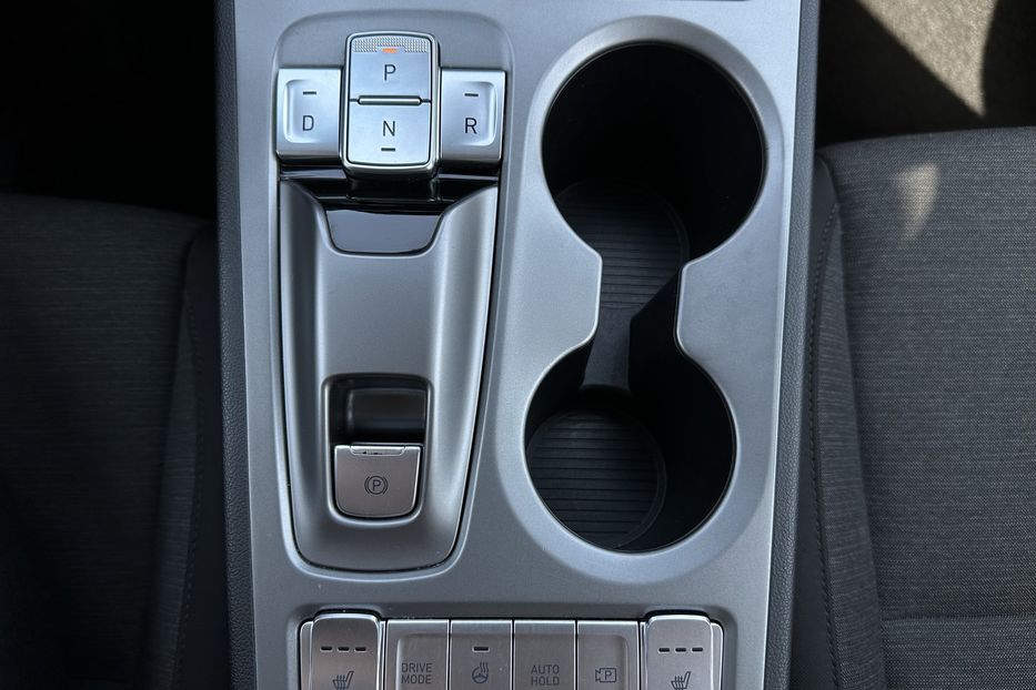 Продам Hyundai Kona 64кВтСліпізониПдгрівсиднькерма 2021 года в Львове