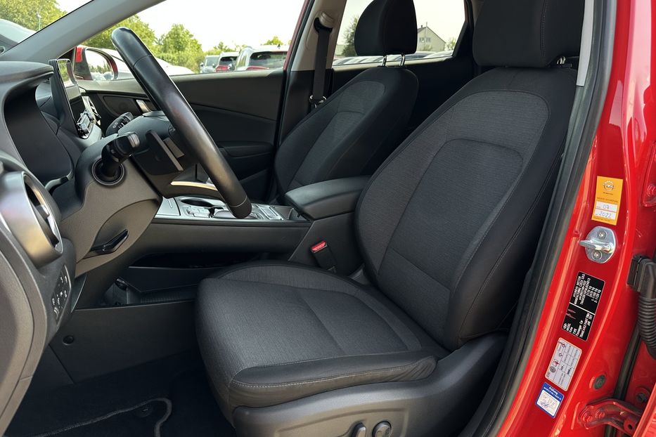 Продам Hyundai Kona 64кВтСліпізониПдгрівсиднькерма 2021 года в Львове