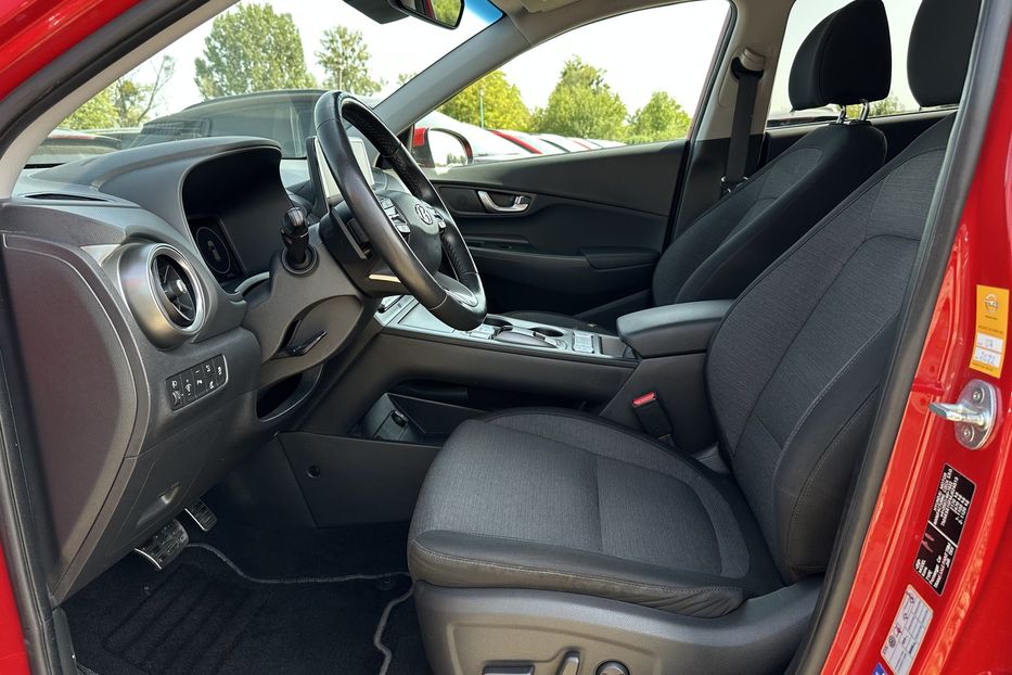 Продам Hyundai Kona 64кВтСліпізониПдгрівсиднькерма 2021 года в Львове