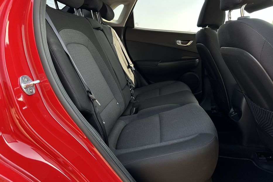 Продам Hyundai Kona 64кВтСліпізониПдгрівсиднькерма 2021 года в Львове