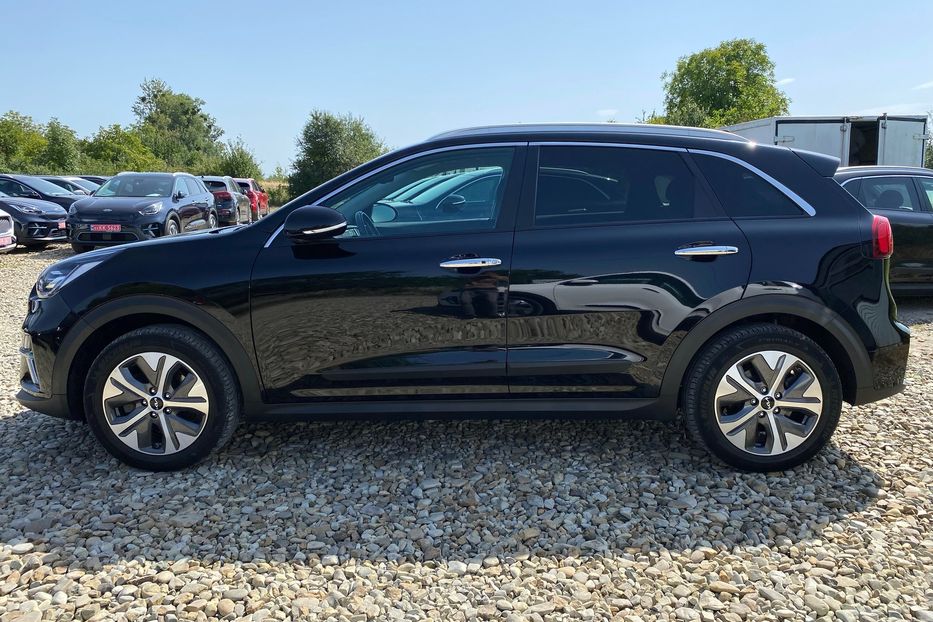 Продам Kia Niro 204кс 64 кВт. ЗАРЕЗЕРВОВАНО 2022 года в Львове