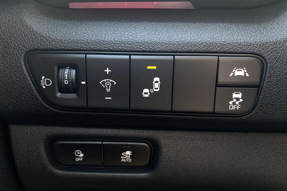 Продам Kia Niro 204кс 64 кВт. ЗАРЕЗЕРВОВАНО 2022 года в Львове