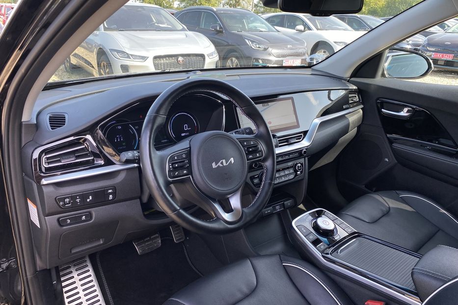 Продам Kia Niro 204кс 64 кВт. ЗАРЕЗЕРВОВАНО 2022 года в Львове