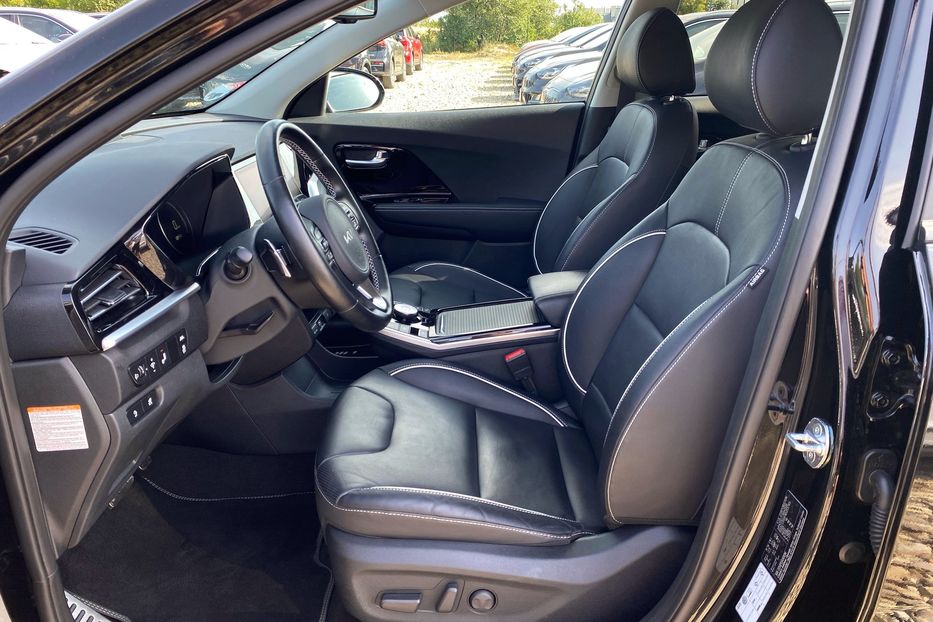 Продам Kia Niro 204кс 64 кВт. ЗАРЕЗЕРВОВАНО 2022 года в Львове