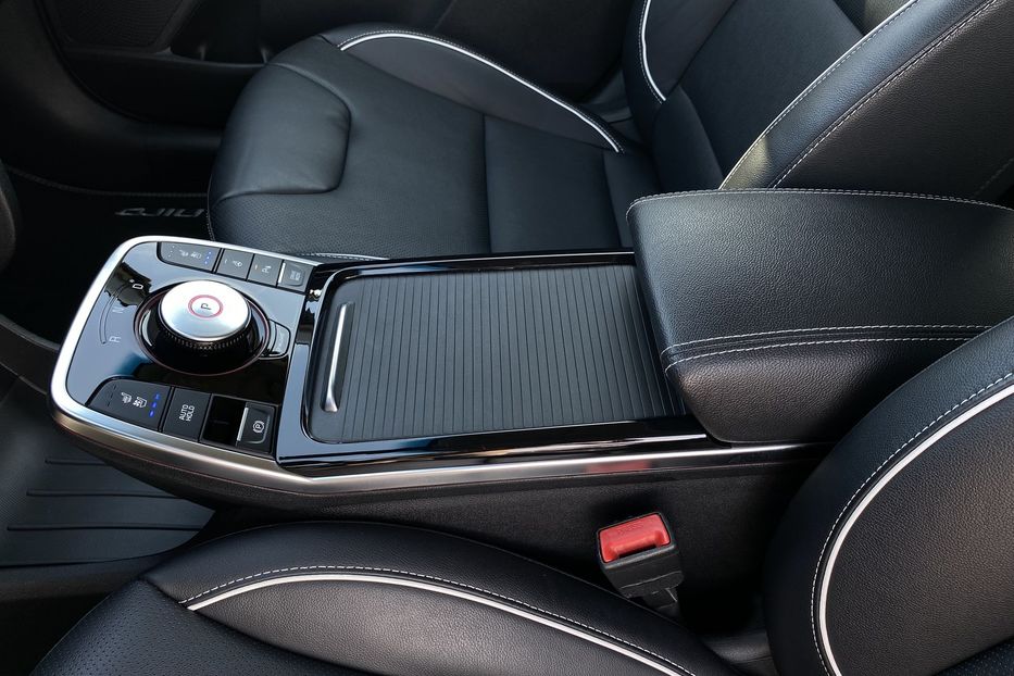 Продам Kia Niro 204кс 64 кВт. ЗАРЕЗЕРВОВАНО 2022 года в Львове