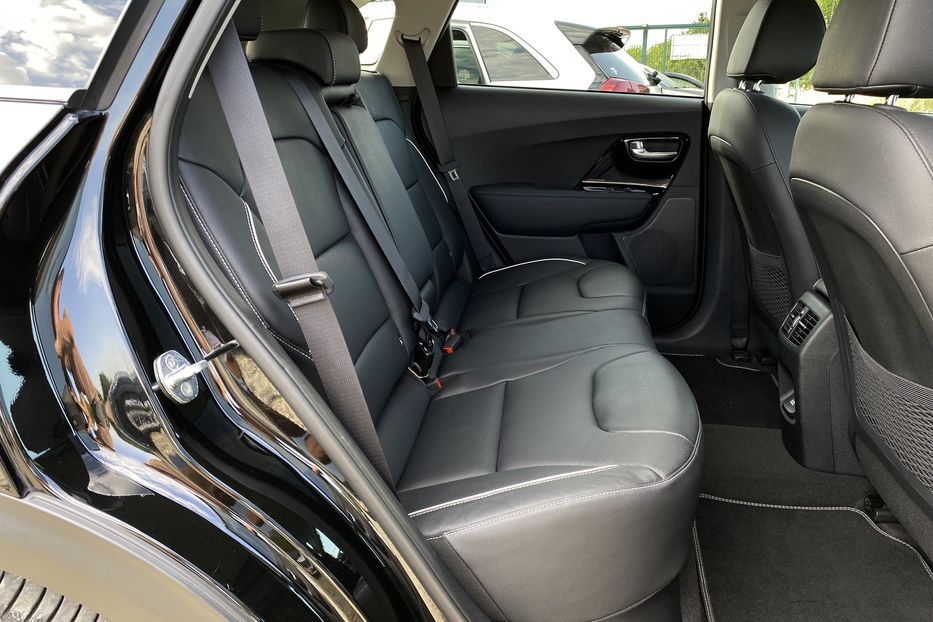 Продам Kia Niro 204кс 64 кВт. ЗАРЕЗЕРВОВАНО 2022 года в Львове