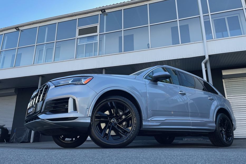 Продам Audi Q7 55 TFSI Quattro  2020 года в Киеве