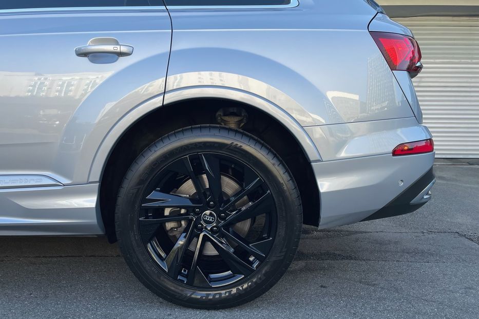 Продам Audi Q7 55 TFSI Quattro  2020 года в Киеве