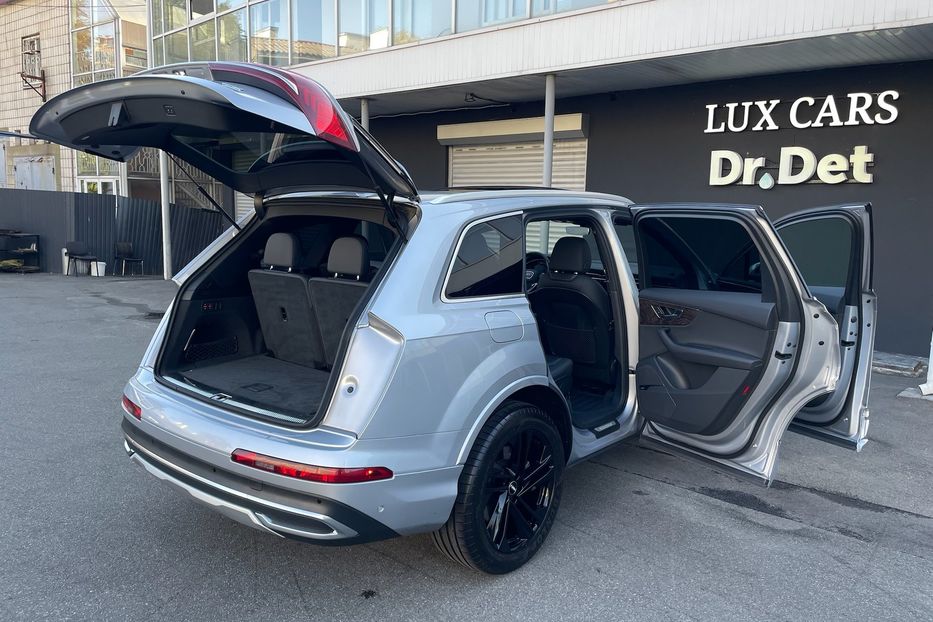 Продам Audi Q7 55 TFSI Quattro  2020 года в Киеве