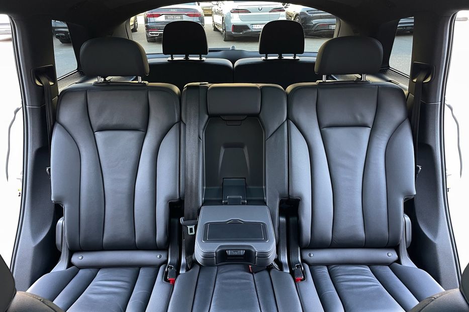 Продам Audi Q7 55 TFSI Quattro  2020 года в Киеве