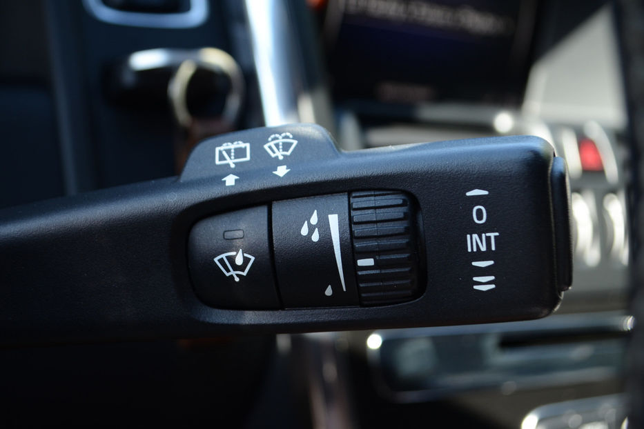Продам Volvo XC60 2017 года в Киеве