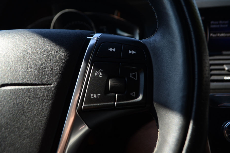 Продам Volvo XC60 2017 года в Киеве