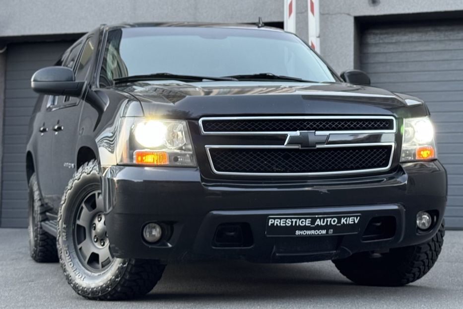 Продам Chevrolet Suburban 2011 года в Киеве