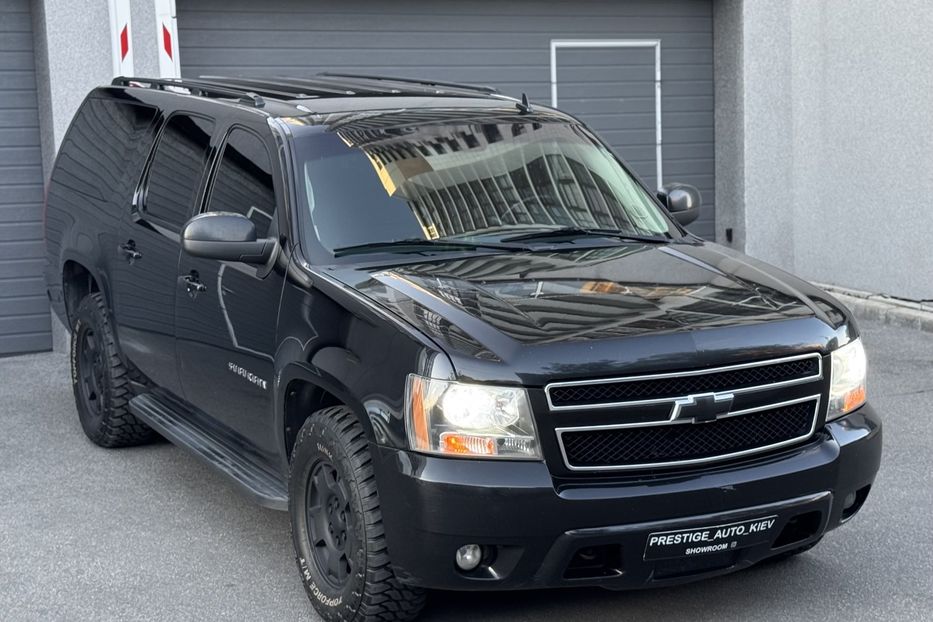 Продам Chevrolet Suburban 2011 года в Киеве