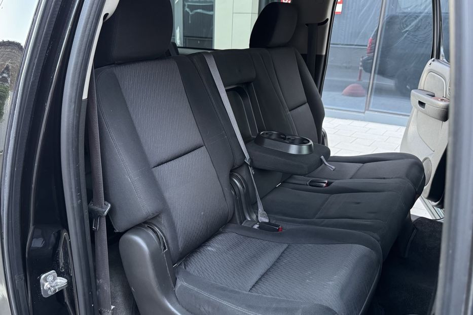 Продам Chevrolet Suburban 2011 года в Киеве