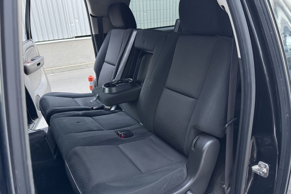 Продам Chevrolet Suburban 2011 года в Киеве