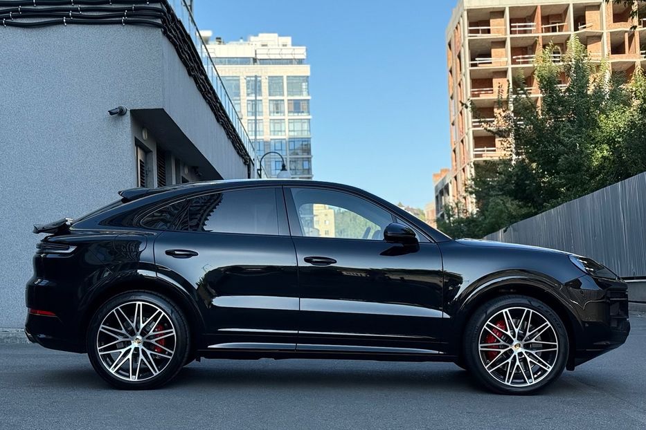 Продам Porsche Cayenne COUPE S 2024 года в Киеве