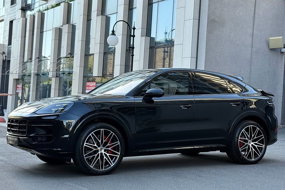Продам Porsche Cayenne COUPE S 2024 года в Киеве