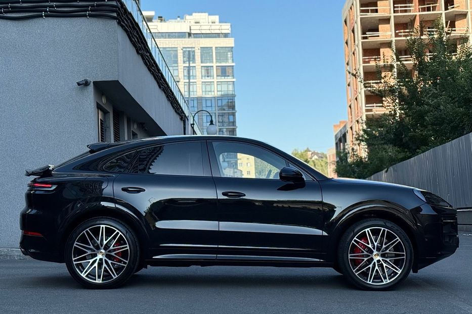 Продам Porsche Cayenne COUPE S 2024 года в Киеве
