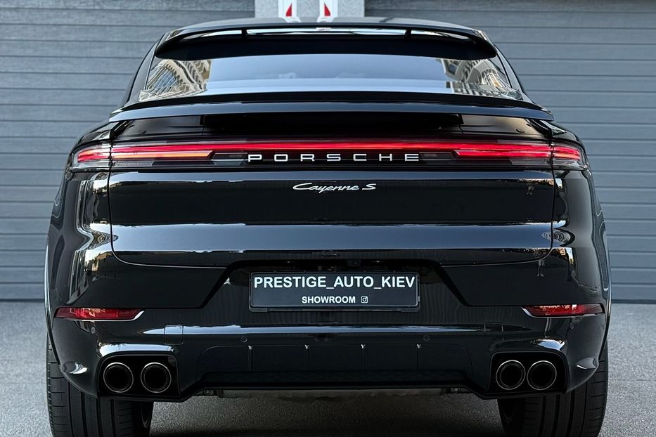 Продам Porsche Cayenne COUPE S 2024 года в Киеве