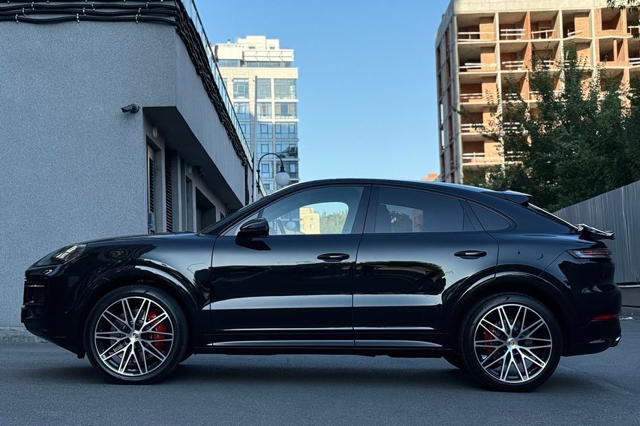 Продам Porsche Cayenne COUPE S 2024 года в Киеве