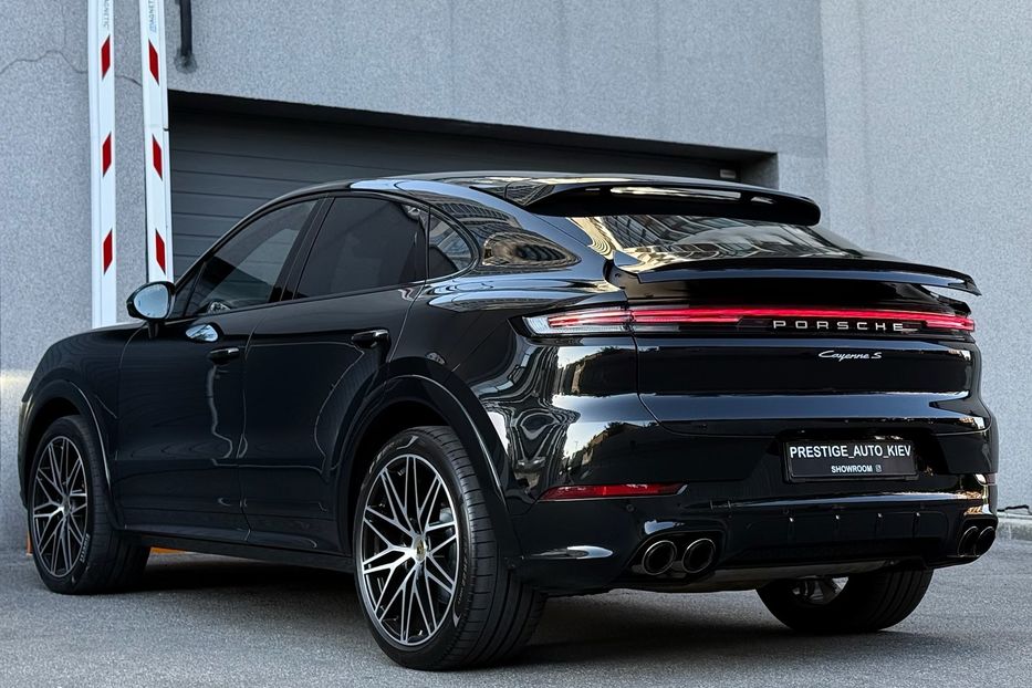 Продам Porsche Cayenne COUPE S 2024 года в Киеве