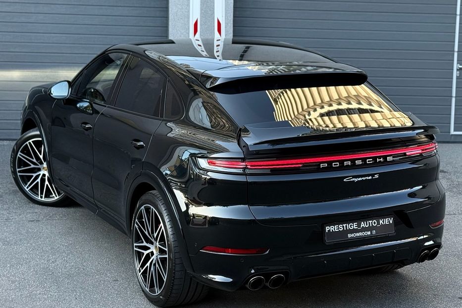 Продам Porsche Cayenne COUPE S 2024 года в Киеве