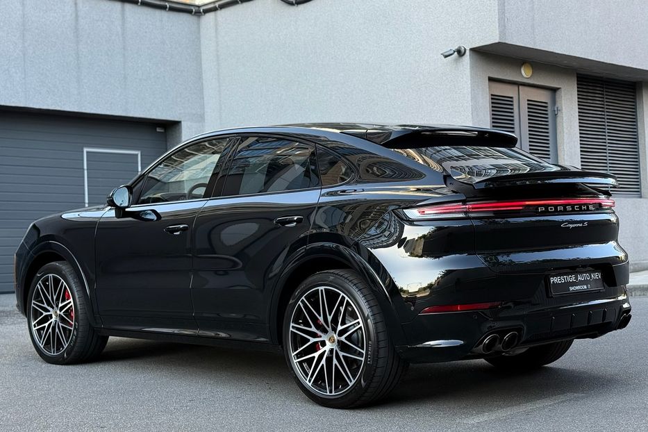 Продам Porsche Cayenne COUPE S 2024 года в Киеве