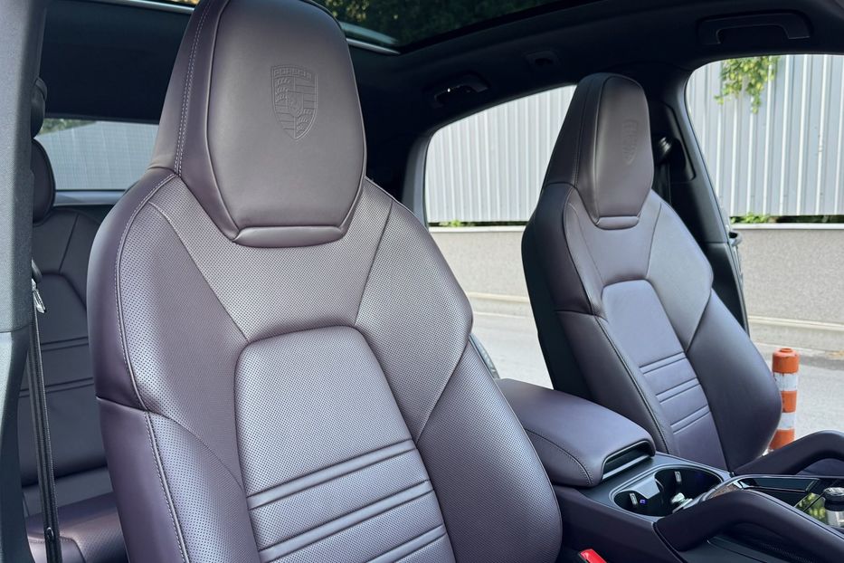 Продам Porsche Cayenne COUPE S 2024 года в Киеве