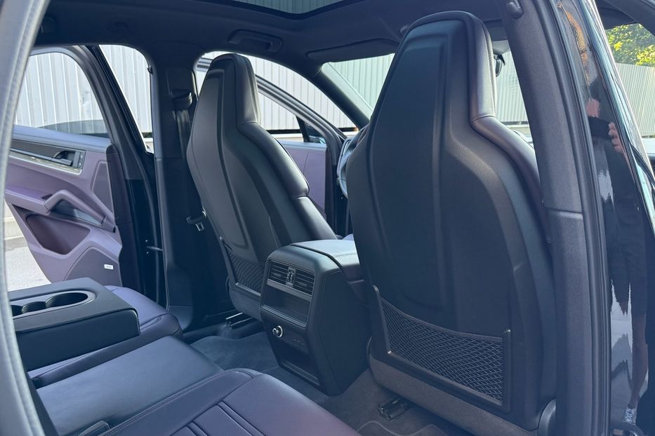 Продам Porsche Cayenne COUPE S 2024 года в Киеве