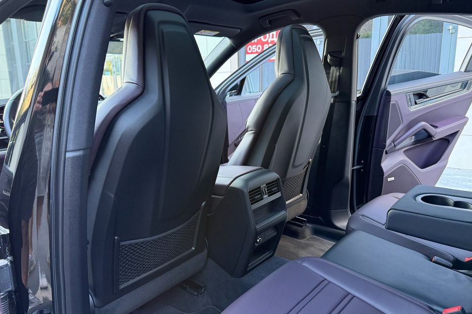 Продам Porsche Cayenne COUPE S 2024 года в Киеве