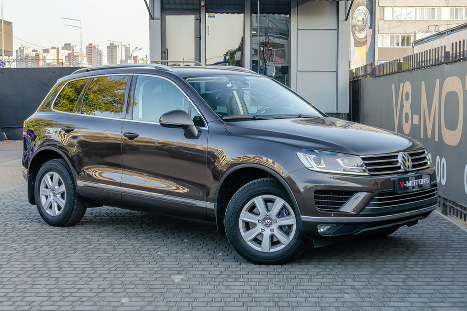 Продам Volkswagen Touareg 3.0TDI LIFE 2015 года в Киеве