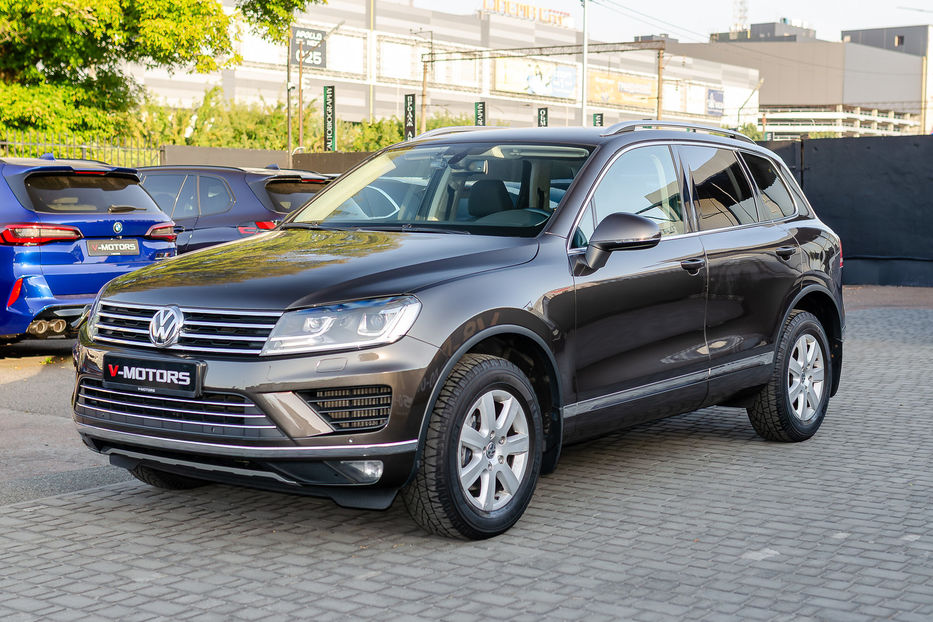 Продам Volkswagen Touareg 3.0TDI LIFE 2015 года в Киеве