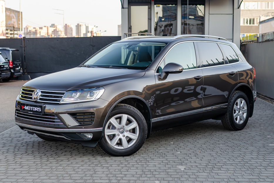 Продам Volkswagen Touareg 3.0TDI LIFE 2015 года в Киеве