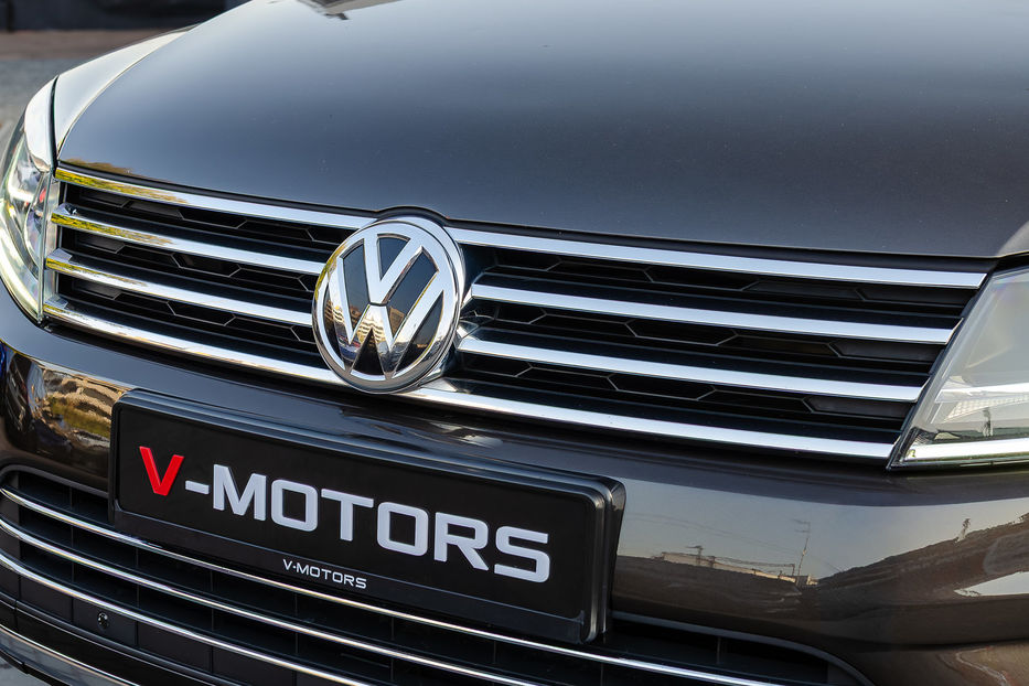 Продам Volkswagen Touareg 3.0TDI LIFE 2015 года в Киеве