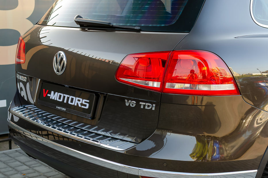 Продам Volkswagen Touareg 3.0TDI LIFE 2015 года в Киеве
