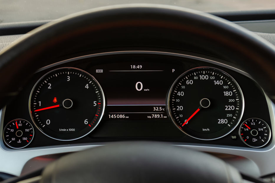 Продам Volkswagen Touareg 3.0TDI LIFE 2015 года в Киеве