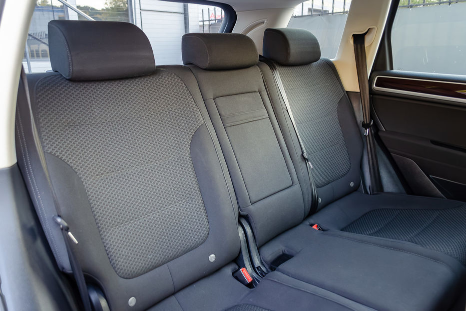 Продам Volkswagen Touareg 3.0TDI LIFE 2015 года в Киеве