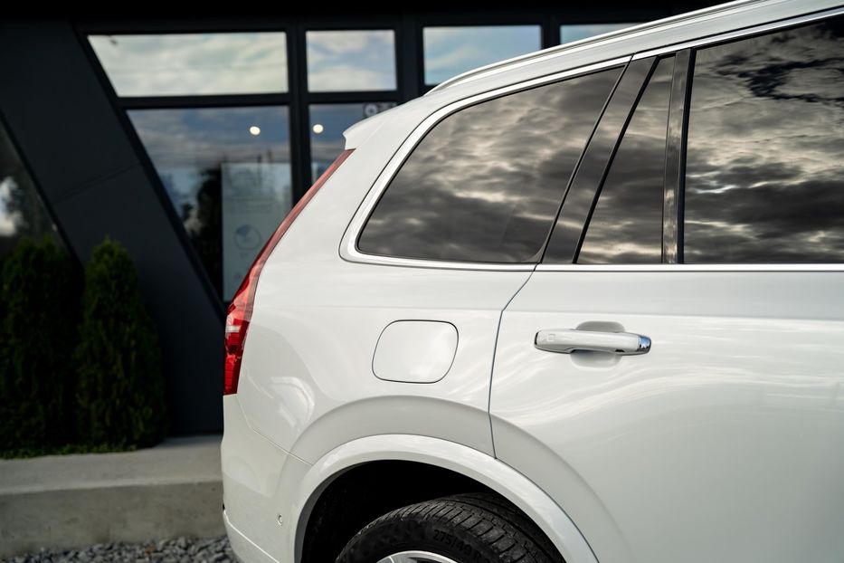 Продам Volvo XC90 T6 AWD Inscription 2015 года в Черновцах