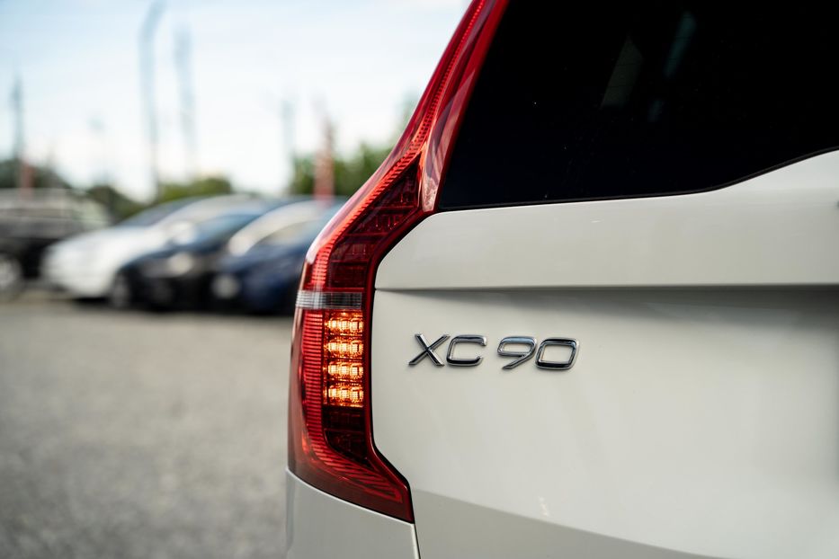 Продам Volvo XC90 T6 AWD Inscription 2015 года в Черновцах