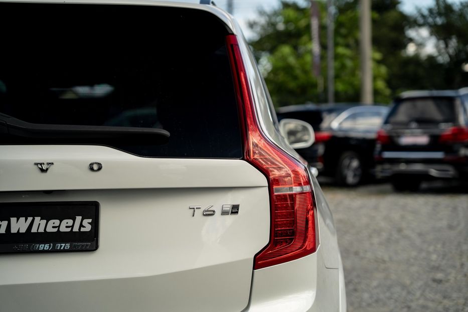 Продам Volvo XC90 T6 AWD Inscription 2015 года в Черновцах