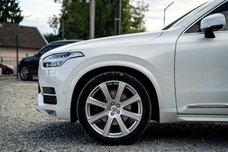 Продам Volvo XC90 T6 AWD Inscription 2015 года в Черновцах
