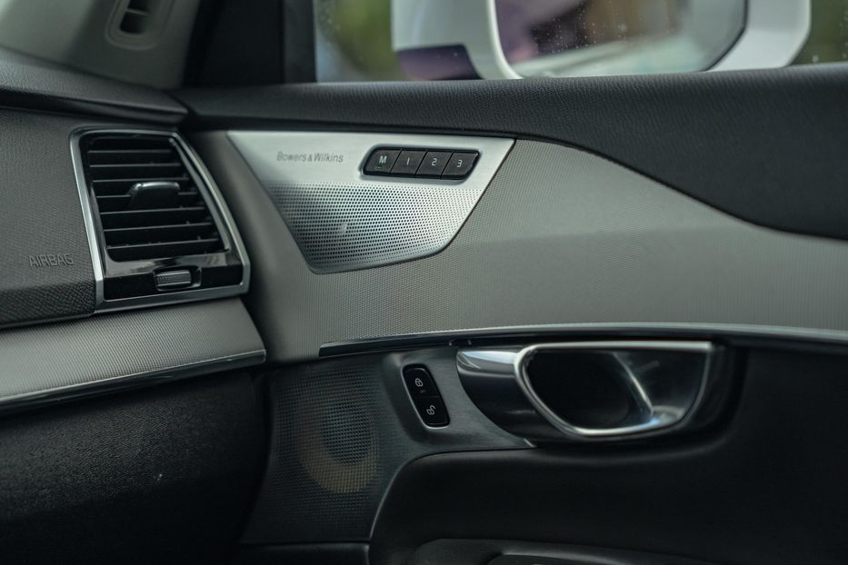 Продам Volvo XC90 T6 AWD Inscription 2015 года в Черновцах