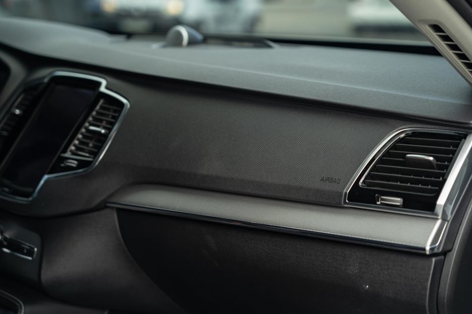 Продам Volvo XC90 T6 AWD Inscription 2015 года в Черновцах