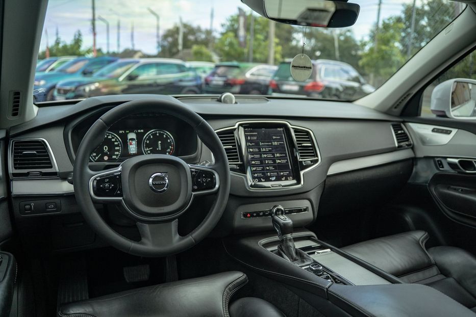 Продам Volvo XC90 T6 AWD Inscription 2015 года в Черновцах
