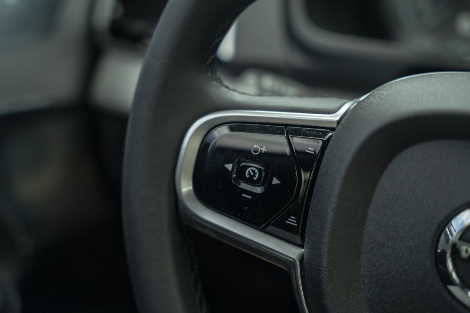 Продам Volvo XC90 T6 AWD Inscription 2015 года в Черновцах