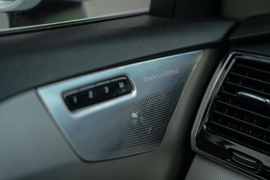 Продам Volvo XC90 T6 AWD Inscription 2015 года в Черновцах