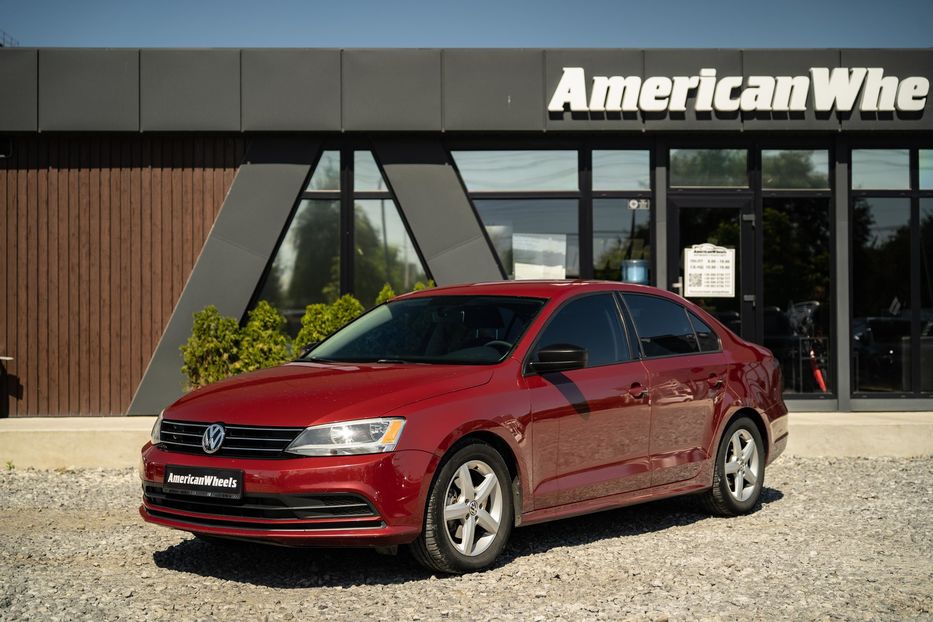 Продам Volkswagen Jetta S 2016 года в Черновцах