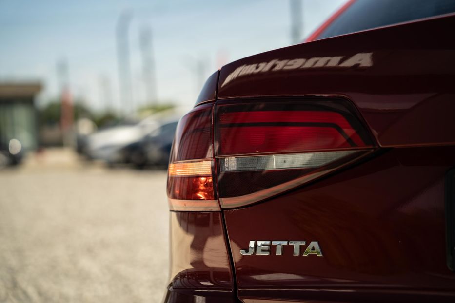 Продам Volkswagen Jetta S 2016 года в Черновцах