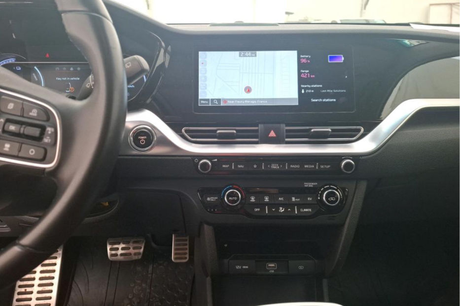 Продам Kia Niro 64 кв авто в дорозі  2021 года в Львове
